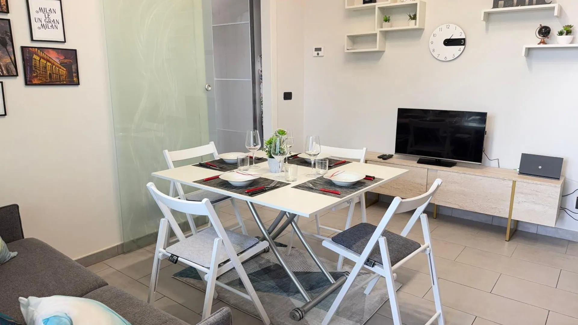 10 Minutes From Fiera Milano With Large Terrace Appartement Italië
